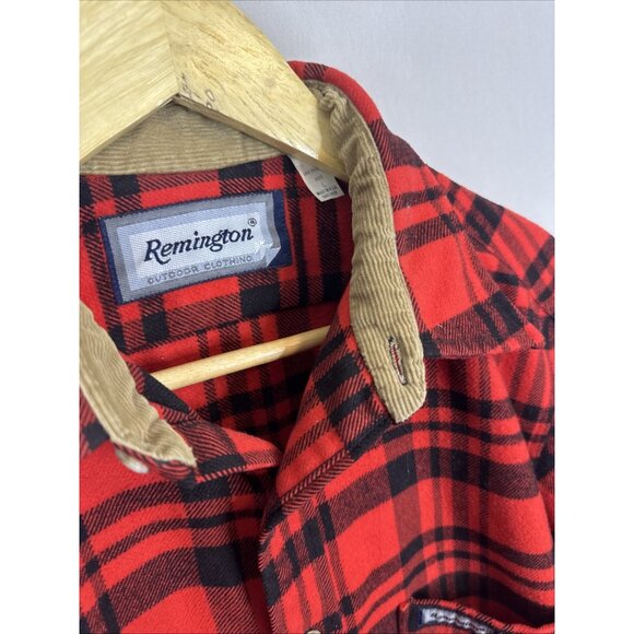 Vintage Remington Red & Black Flannel Button Down L 100% Polyester Made In USA - Picture 3 of 6